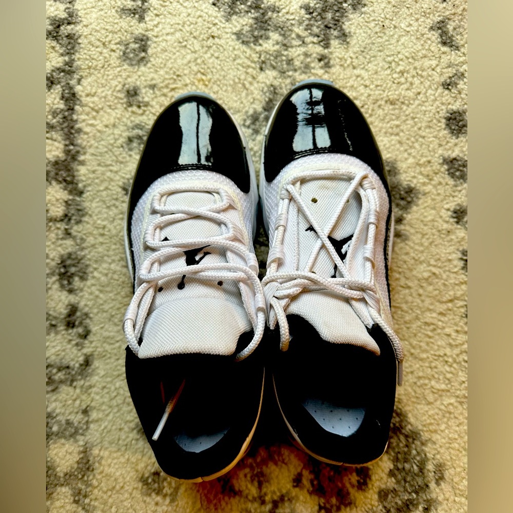 Air Jordan 11 low (men)